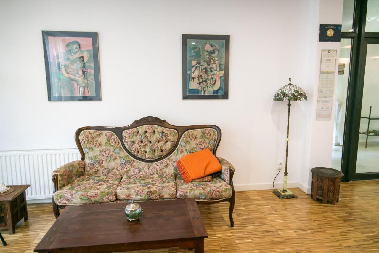 May Residence Dumbravita  Luaran gambar