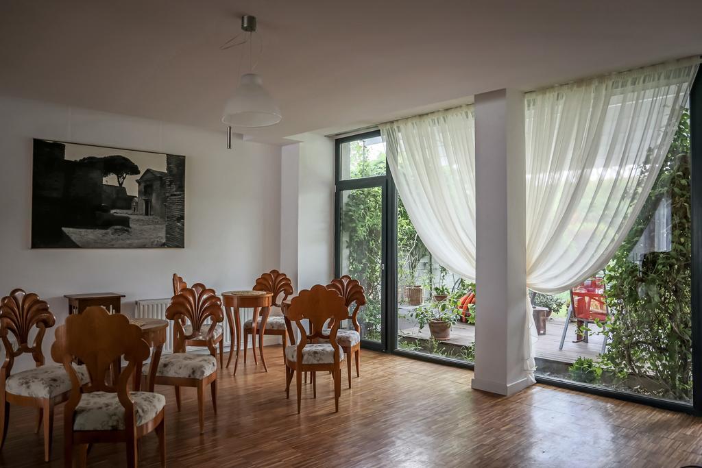 May Residence Dumbravita  Luaran gambar